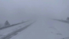 В Баргузинском районе Бурятии ограничили движение всего транспорта из-за снега
