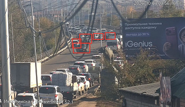 На Селенгинском мосту в Улан-Удэ пробка из-за аварии